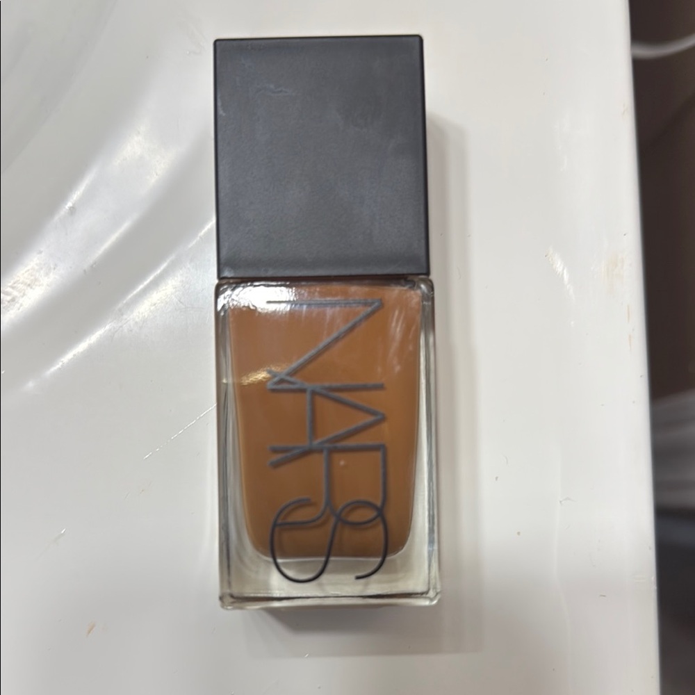 NARS light reflecting Foundation Perth